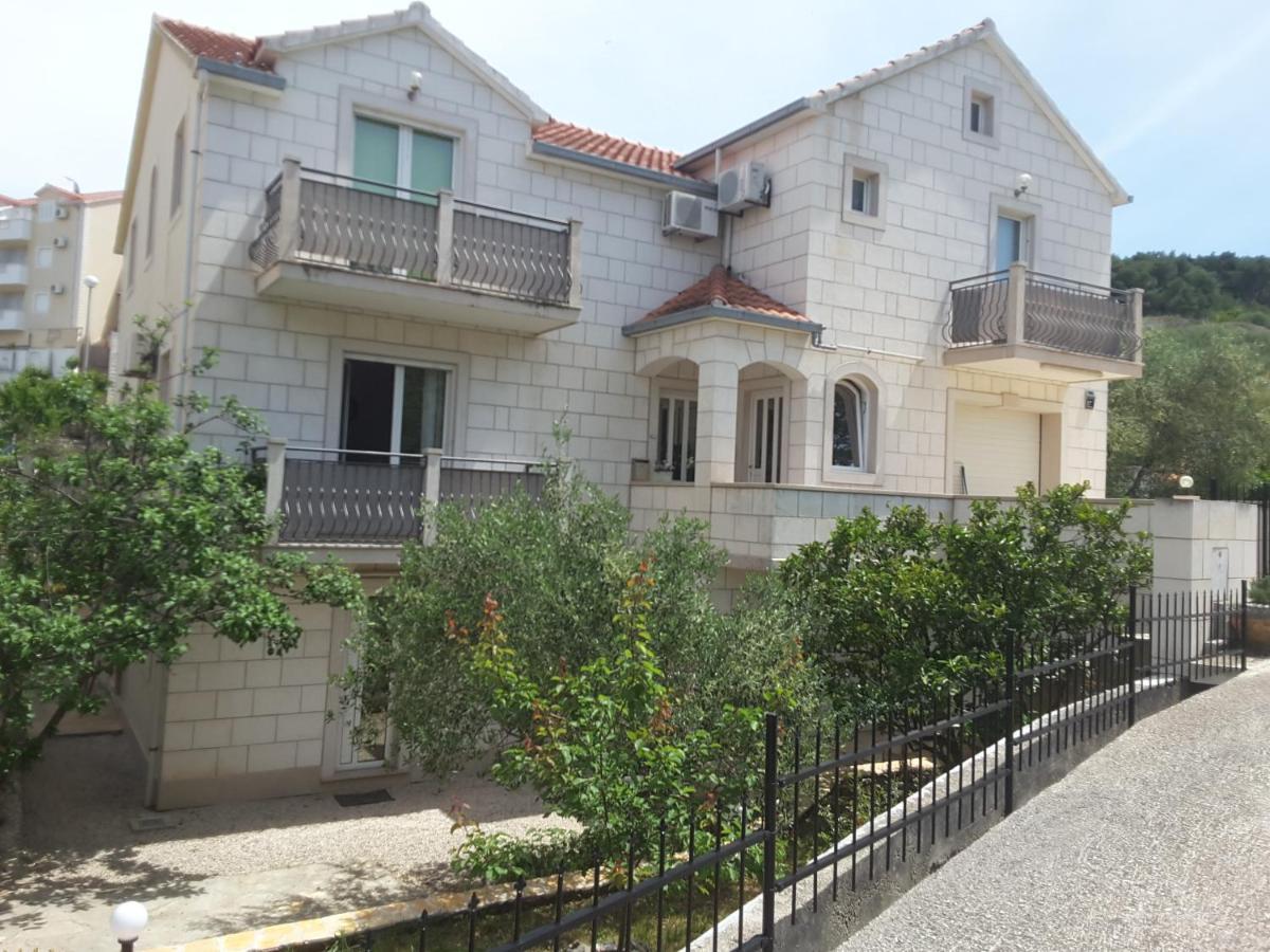 Apartments Nives Supetar Kültér fotó