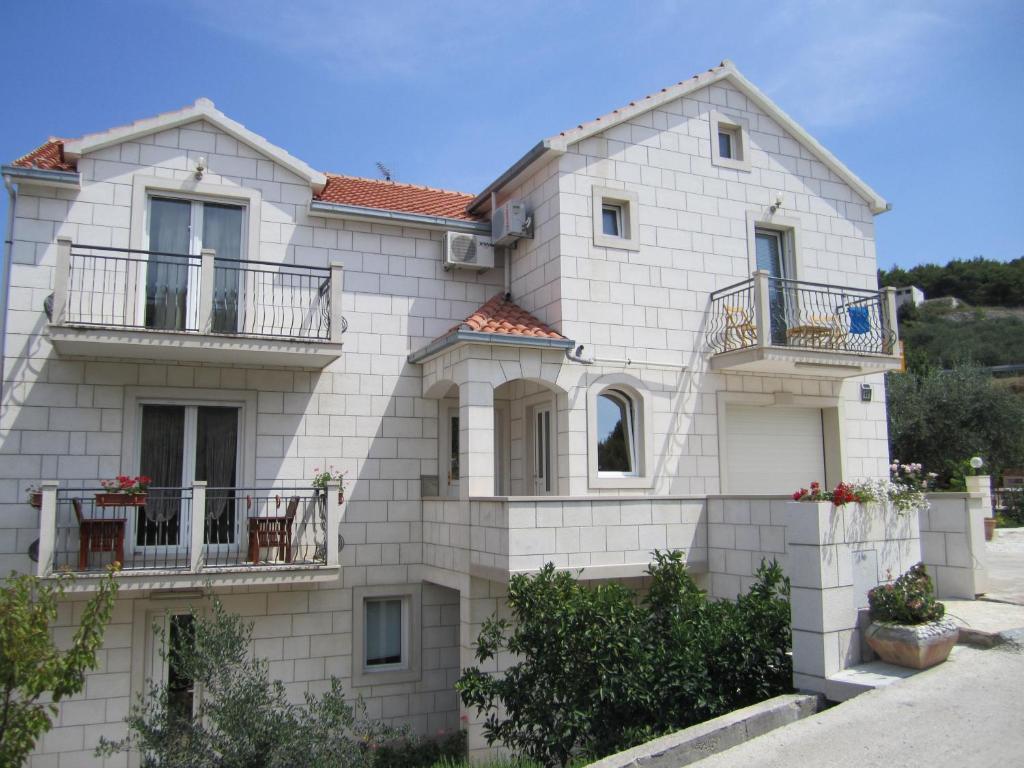 Apartments Nives Supetar Kültér fotó