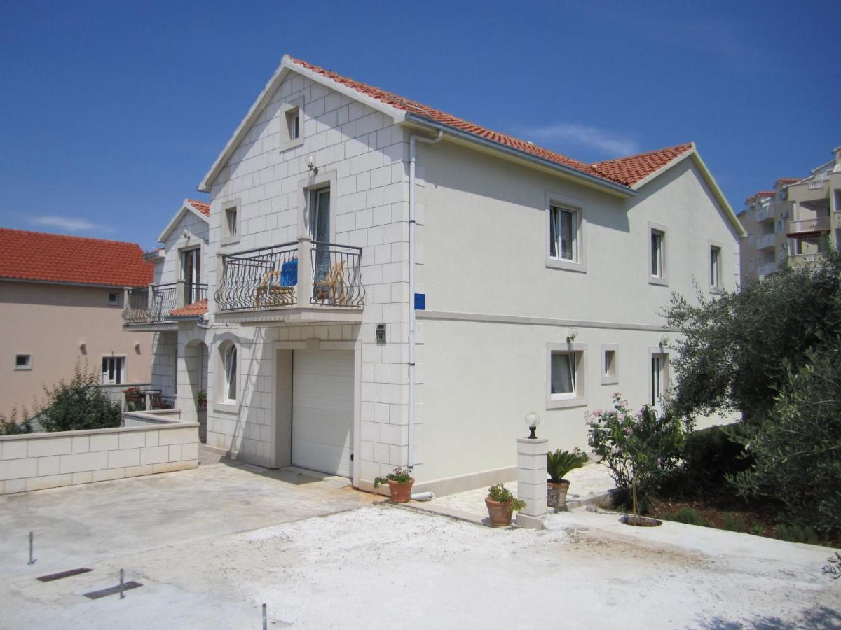 Apartments Nives Supetar Kültér fotó